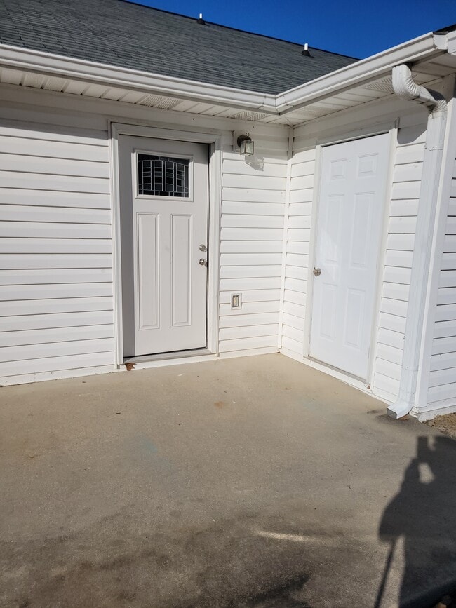 Building Photo - 40B Morrisday Ln