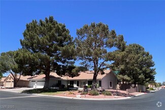Building Photo - 1740 Camara Dr