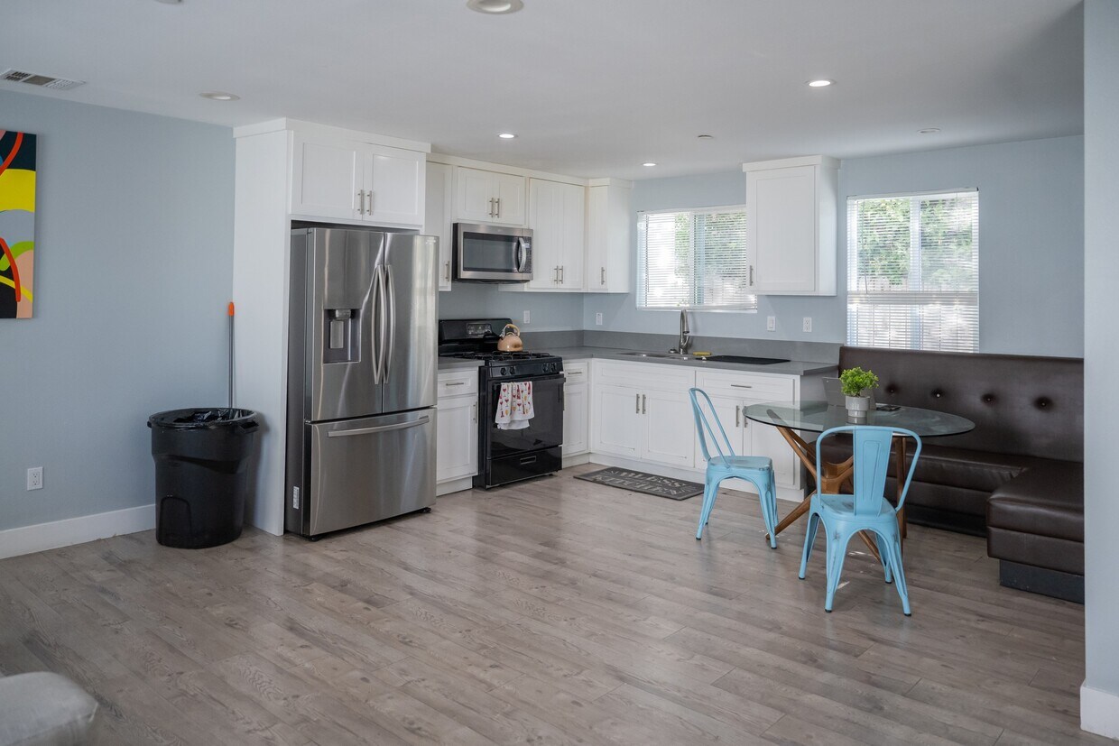 Photo - 1635 E 33rd St (Los Angeles, CA)