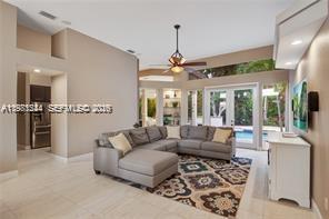 Foto del edificio - 1884 Classic Dr