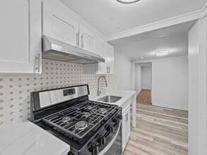 Building Photo - 375-379 Haverhill St