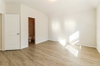 Building Photo - 3777 Alexus Dr