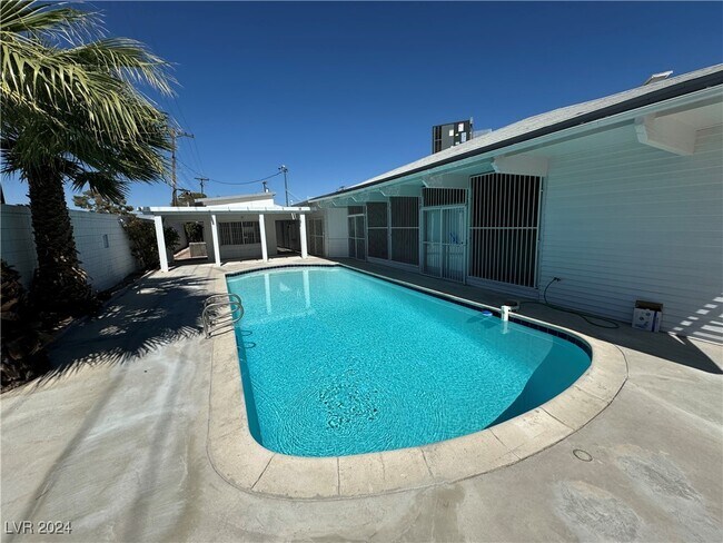 Building Photo - 3485 Nakona Ln