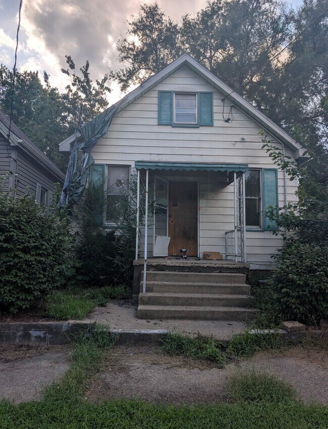 Foto del edificio - 1521 S Westmoreland Ave