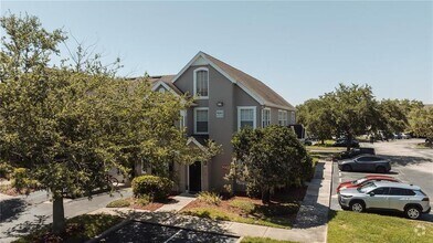 Building Photo - 9061 Lee Vista Blvd
