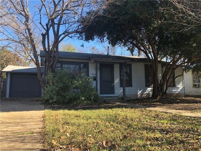Building Photo - 7007 Reese Ln