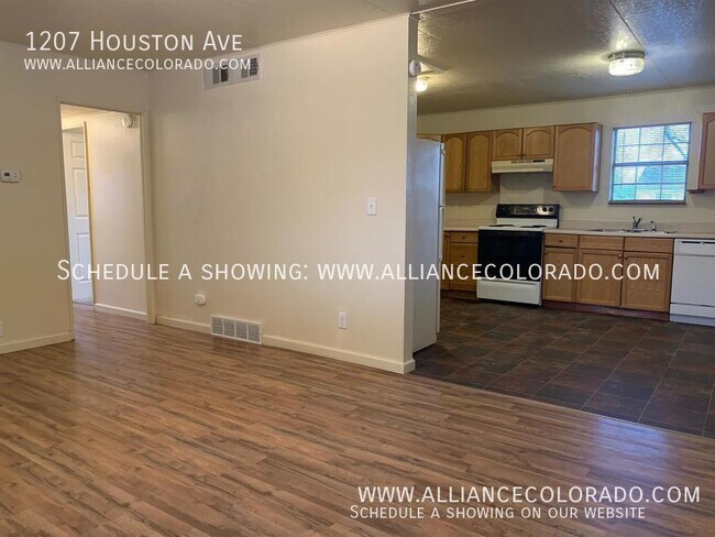 Photo - 1207 Houston Ave House