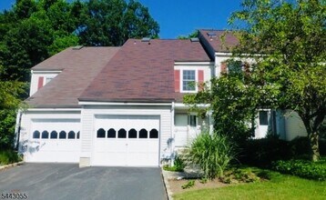 Building Photo - 48 Aberdeen Dr