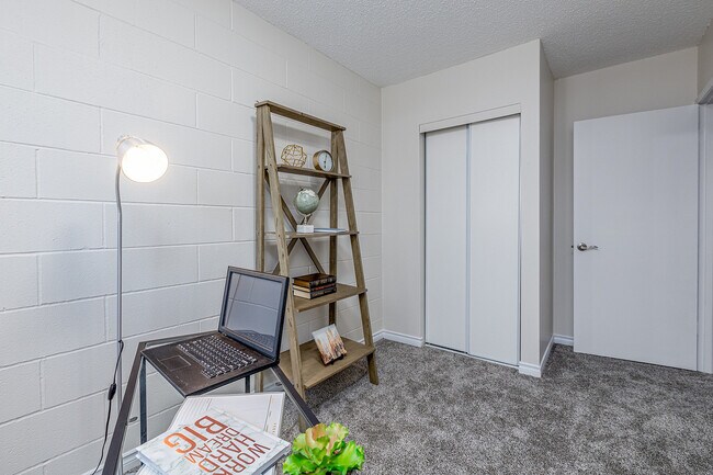 Photo du bâtiment - Pleasantview Townhomes