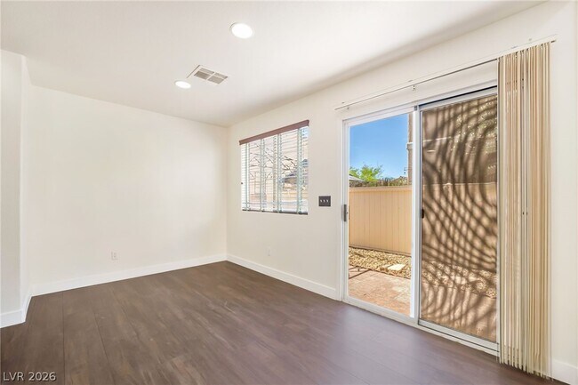 Foto del edificio - 7858 Windhamridge Dr