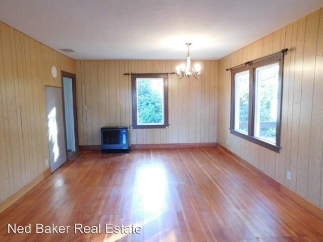 Foto del edificio - 44109 W McCully Mountain Rd