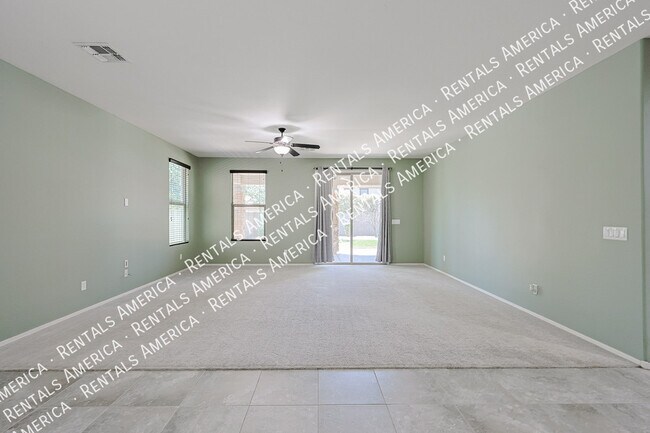 Building Photo - 15611 W Westview Dr