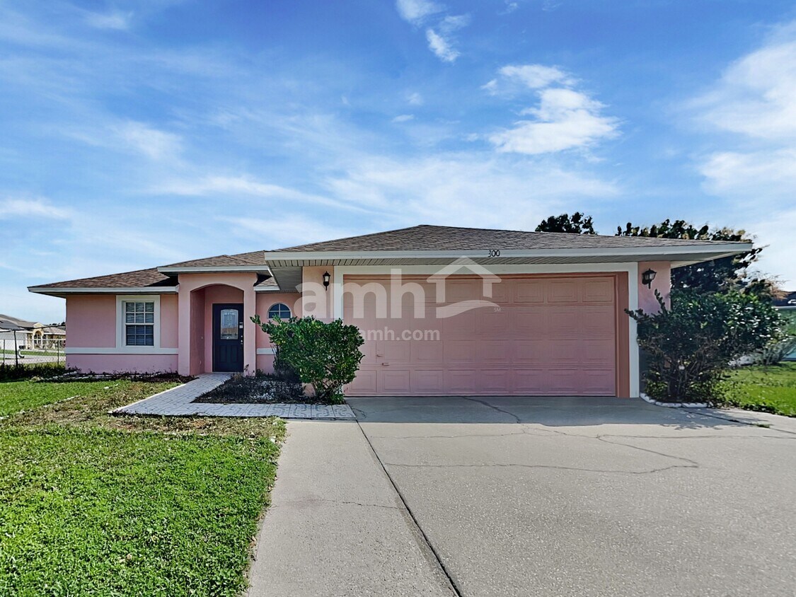 Primary Photo - 300 Miami Pl