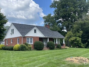 Building Photo - 1269 Beaverdam Rd