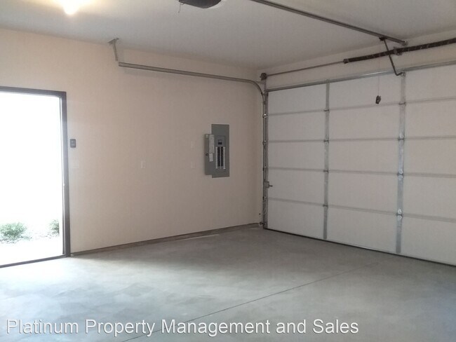 Foto del edificio - 3 br, 2.5 bath House - 422 S Kansas Loop