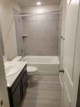 Building Photo - 2909 Bluets Dr