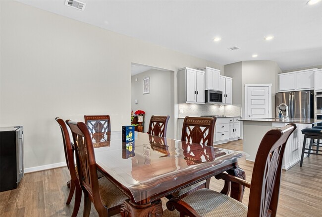 Building Photo - 3806 Favor Frst Ct