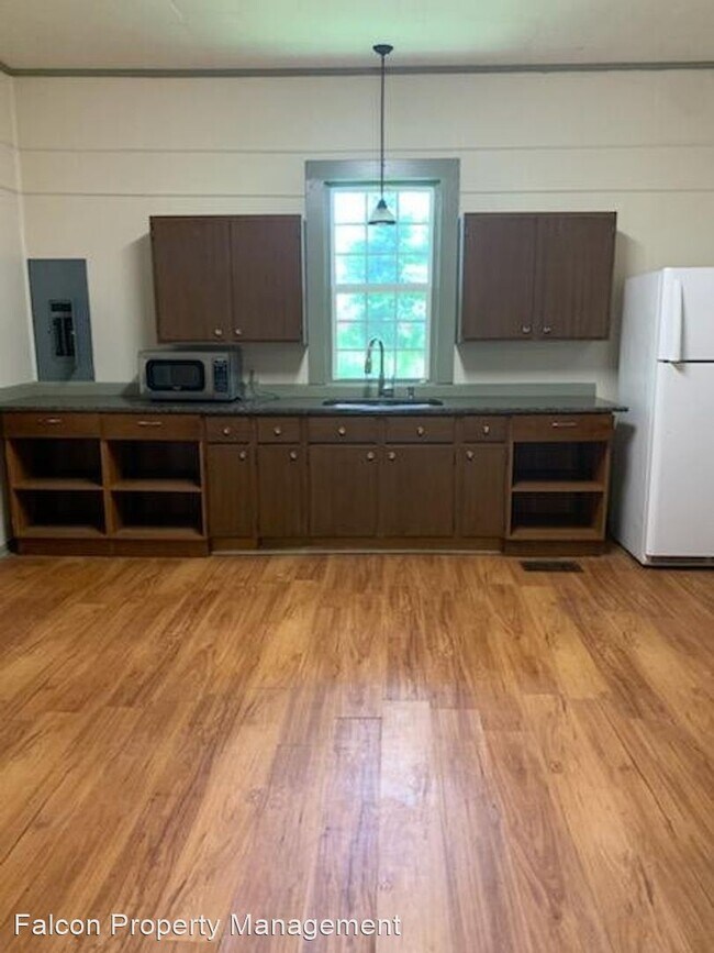 Foto del edificio - 2 br, 2 bath House - 111 Arnco 4th Street