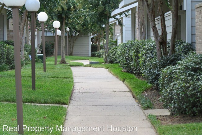 Foto del edificio - 6211 Ludington Dr