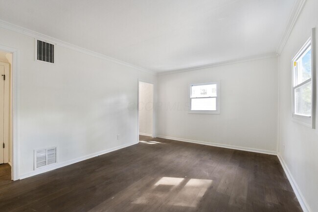 Building Photo - 2778 Grasmere Ave