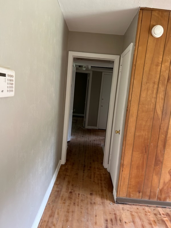 Building Photo - 2566 W 45th St