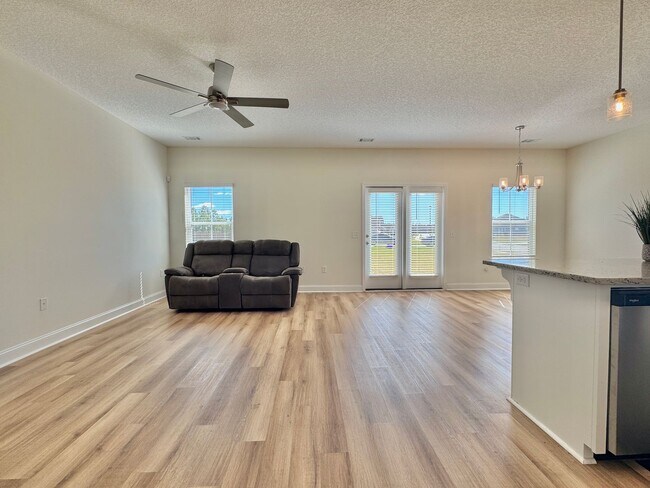 Foto del edificio - AVAILABLE NOVEMBER [PET FRIENDLY]