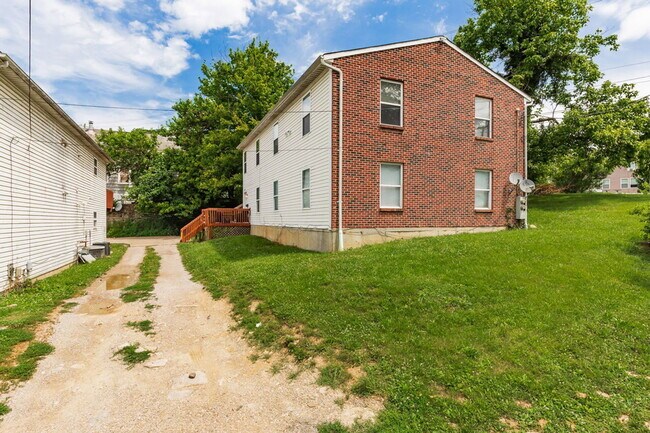 Building Photo - 4489 Ammon Ave