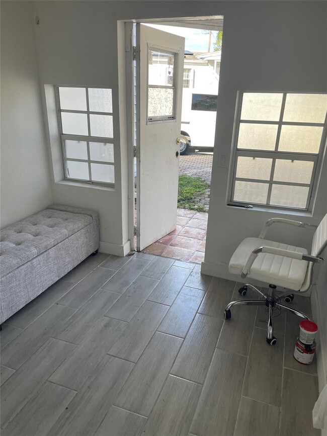 Foto del edificio - 8508 SW 16th Ct