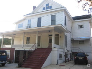 Building Photo - 310 N Gadsden St
