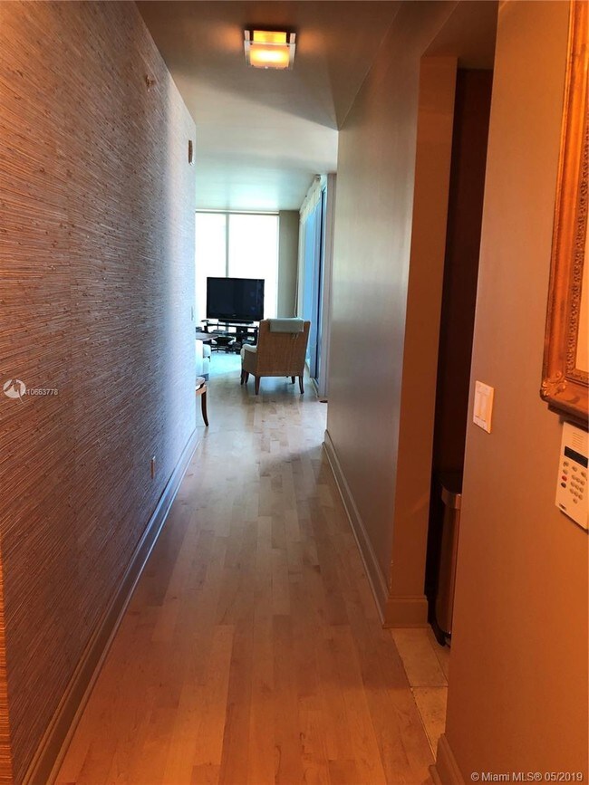 Building Photo - 3101 S Ocean Dr
