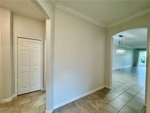 Building Photo - 2511 Vine Ave