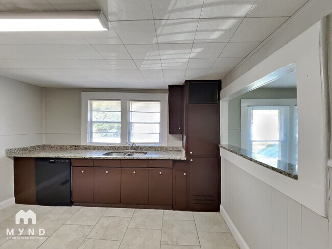 Foto del edificio - 4313 Kendall Ave