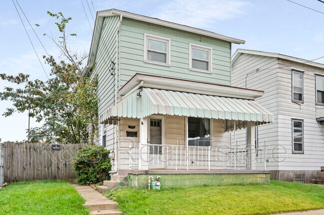 Building Photo - 709 Bennett St