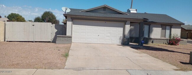 Foto del edificio - 8002 West Campbell Ave