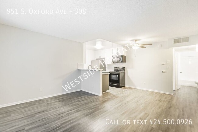 Building Photo - 951 Oxford - Gorgeous, fully renovated bui...
