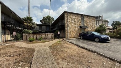 Building Photo - 1660 Richmond Ave.