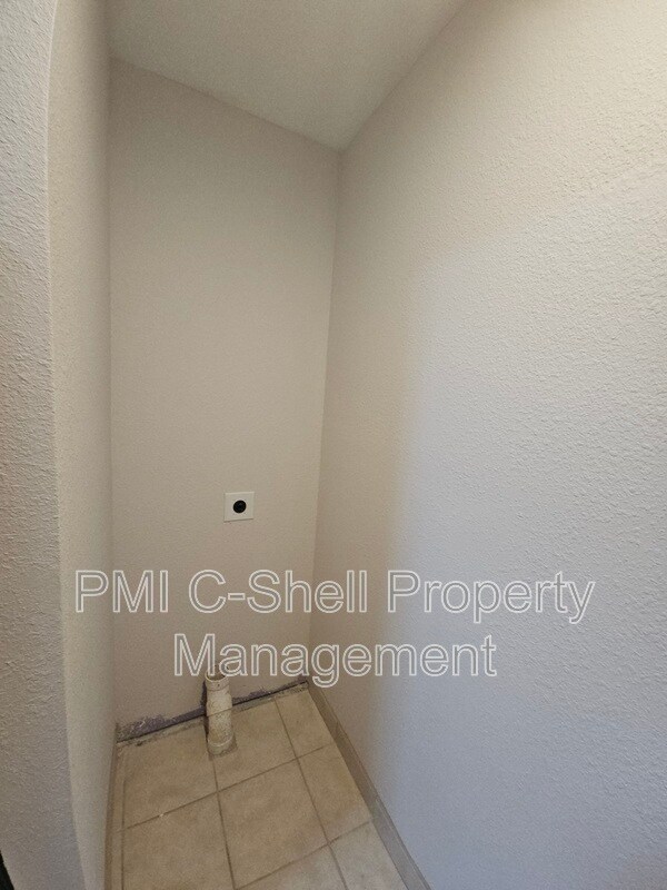 Foto del edificio - 3409 Green Briar Cir
