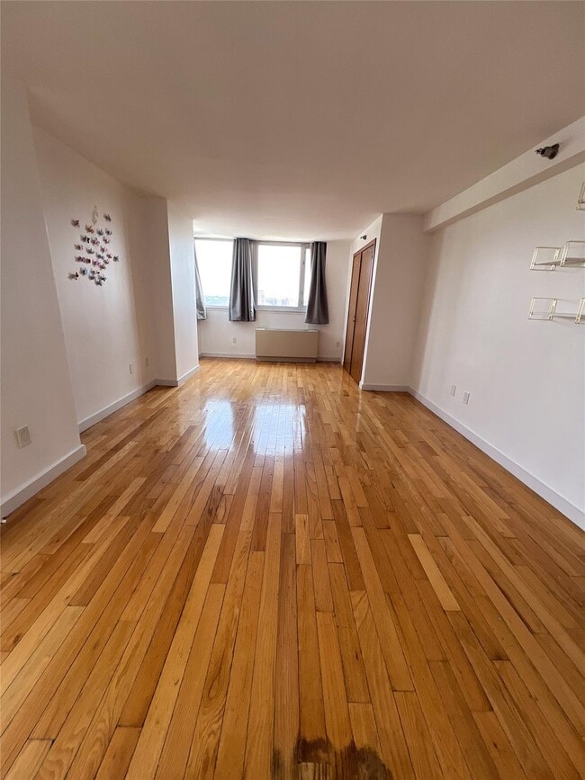 Foto del edificio - 133-38 Sanford Ave