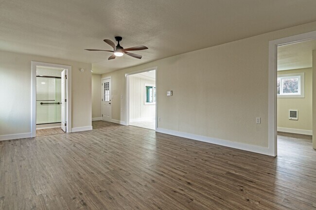 Foto del edificio - Fully Remodeled 3 Bedroom Home in Historic Oakland
