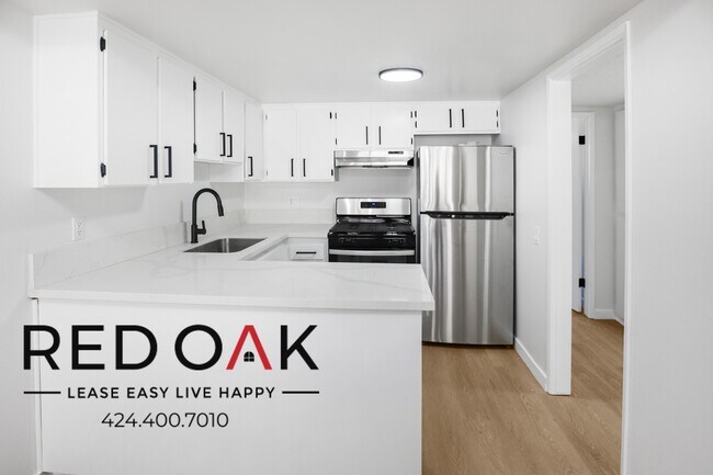 Foto del edificio - Remarkable, Spacious One Bedroom with Stai...