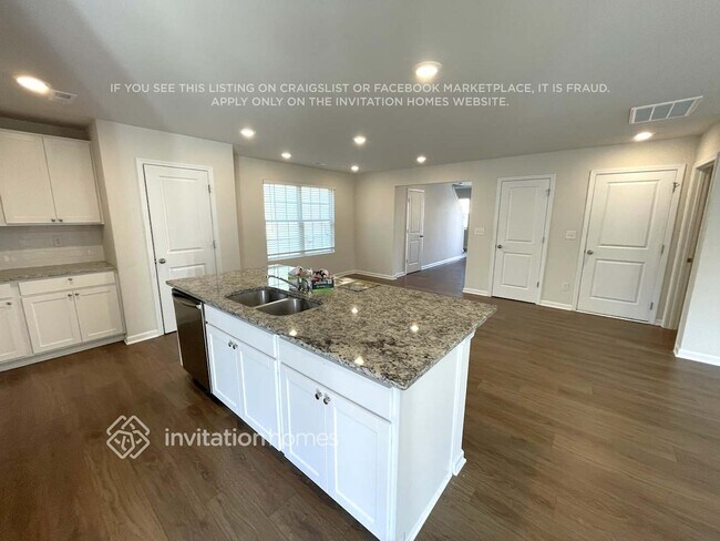 Foto del edificio - 2624 Turtle Point Rd