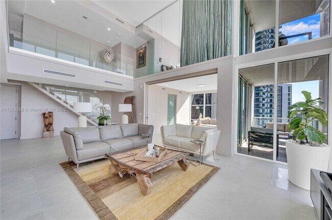 Building Photo - 1040 Biscayne Blvd