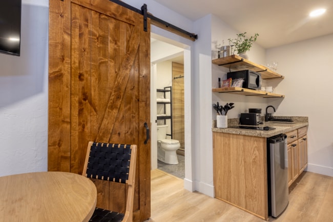 Foto del edificio - 1078 E White Mountain Blvd