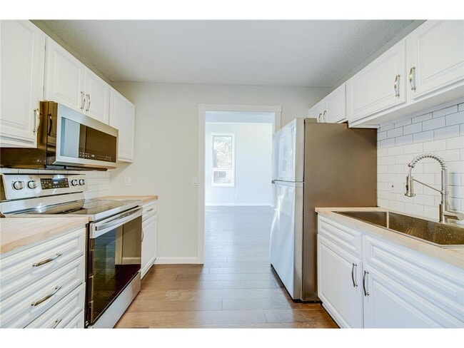 Building Photo - 15531 Garfield Cir