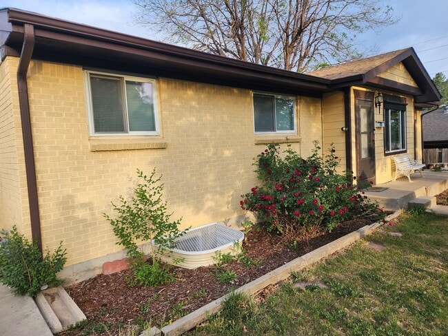 Foto del edificio - 7618 Umatilla St