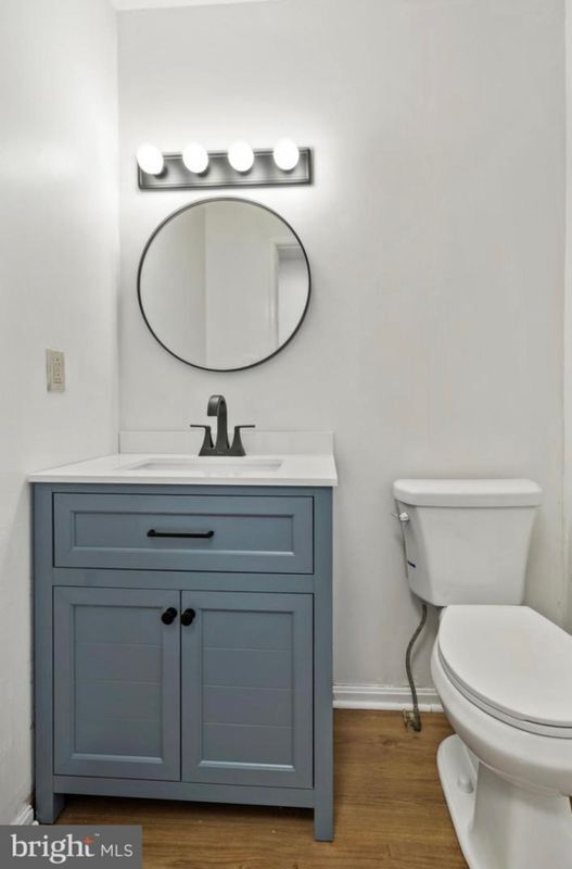 Foto del edificio - 1337 Upcot Ct