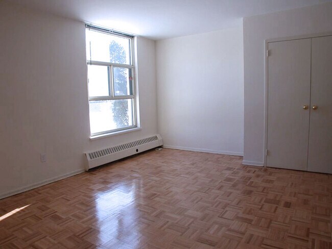 Photo du bâtiment - 7 St. Dennis