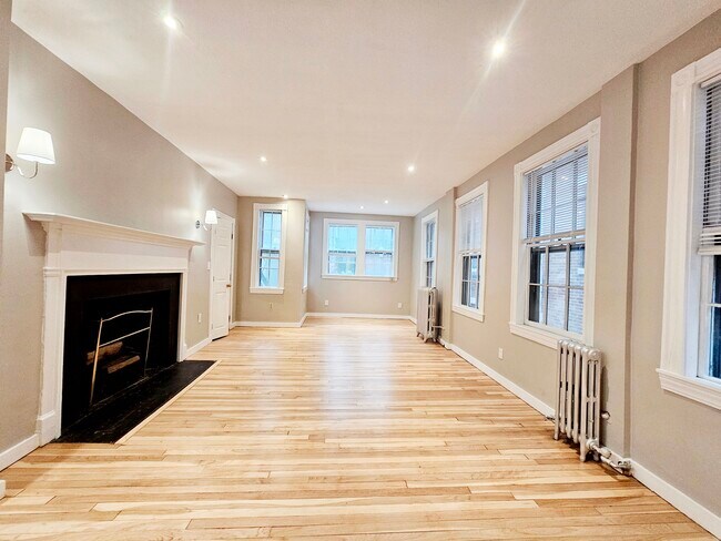 Foto del edificio - 82 Phillips St