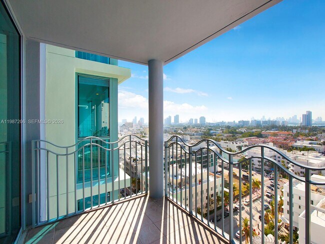 Foto del edificio - 1500 Ocean Dr