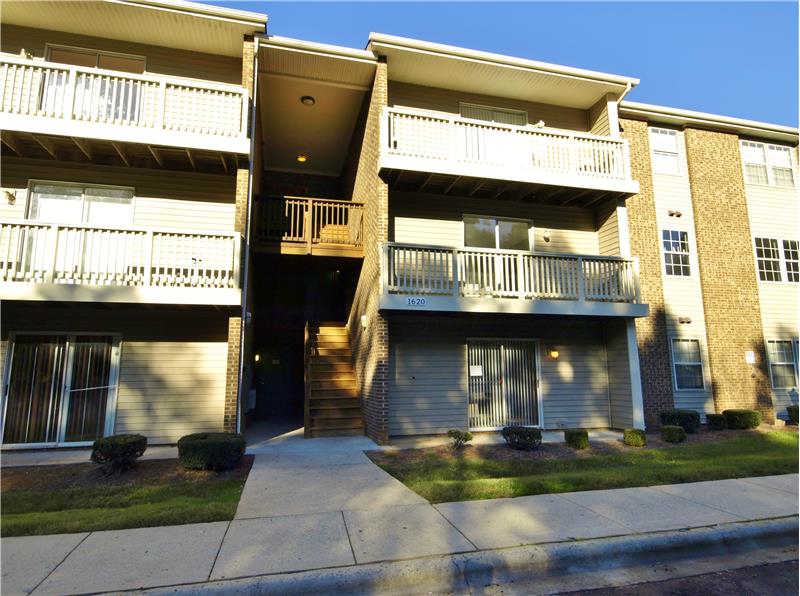 Primary Photo - 1620 Arlyn Cir